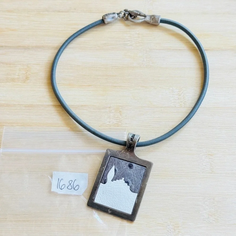 VTG Diva St.‎ Paul De Vence Leather Necklace Choker Scenery Artisan Italy 17